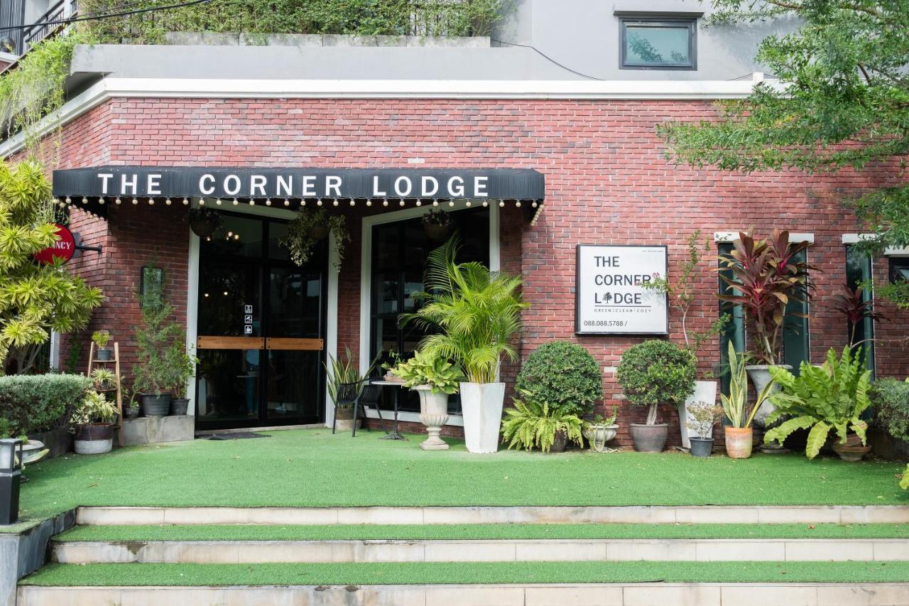 The Corner Lodge - Sha Extra Plus Pattaya Exterior foto